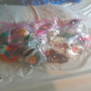 20 Beanie babies.